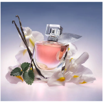 Lancôme La Vie est Belle refillable Eau de Parfum for women, featuring a unique bottle symbolizing a smile, with floral-oriental notes of iris, patchouli, and vanilla.
